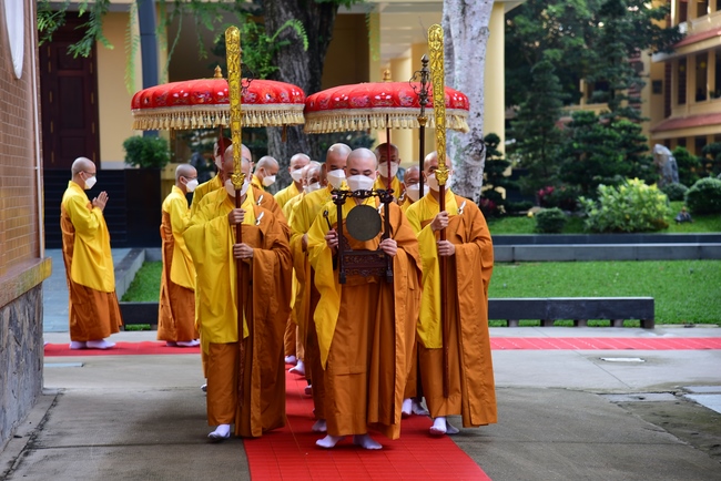 Lễ truyền giới Sa di Phương Trượng